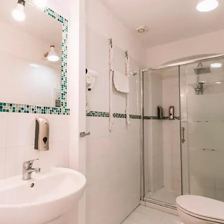 Charmelise Apartment