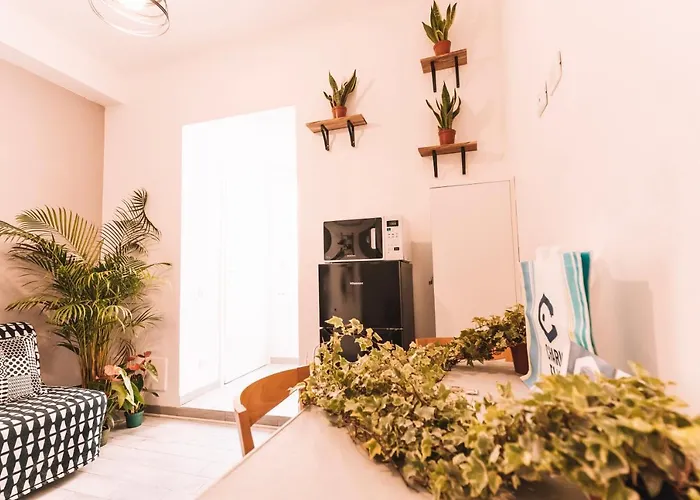 Charmelise Apartment *